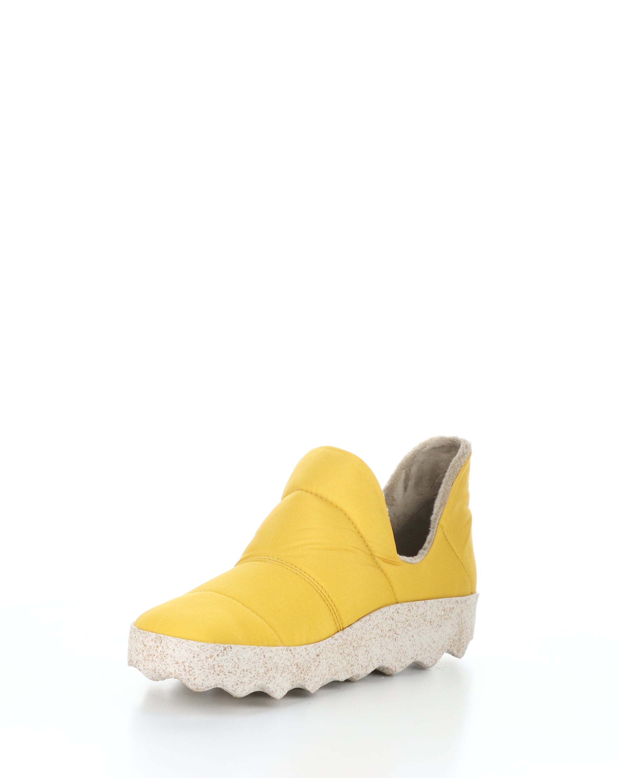 CRUS145ASP Yellow Round Toe Shoes