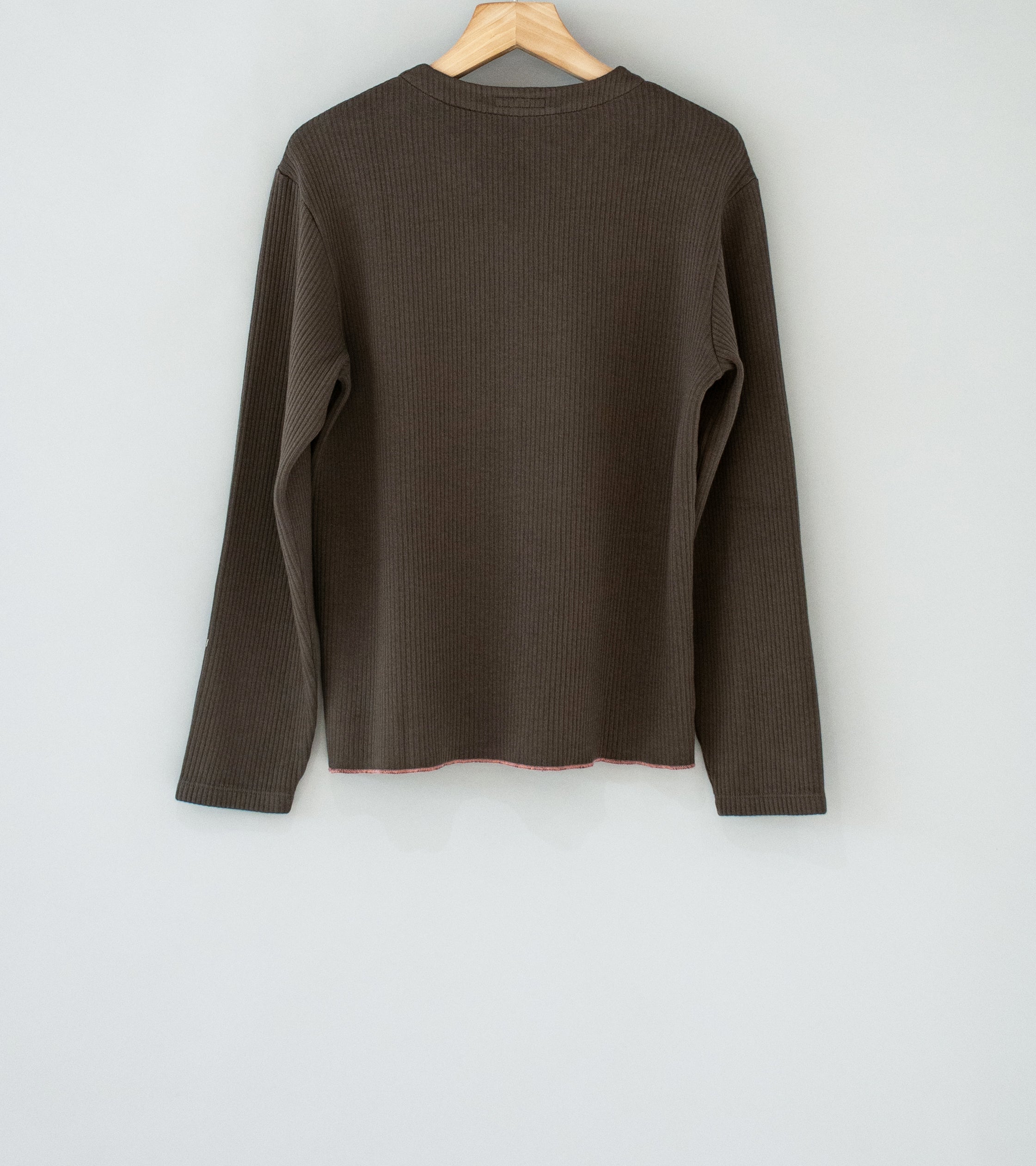 Lady White Co 'Cropped V Neck Sweater' (Bark)