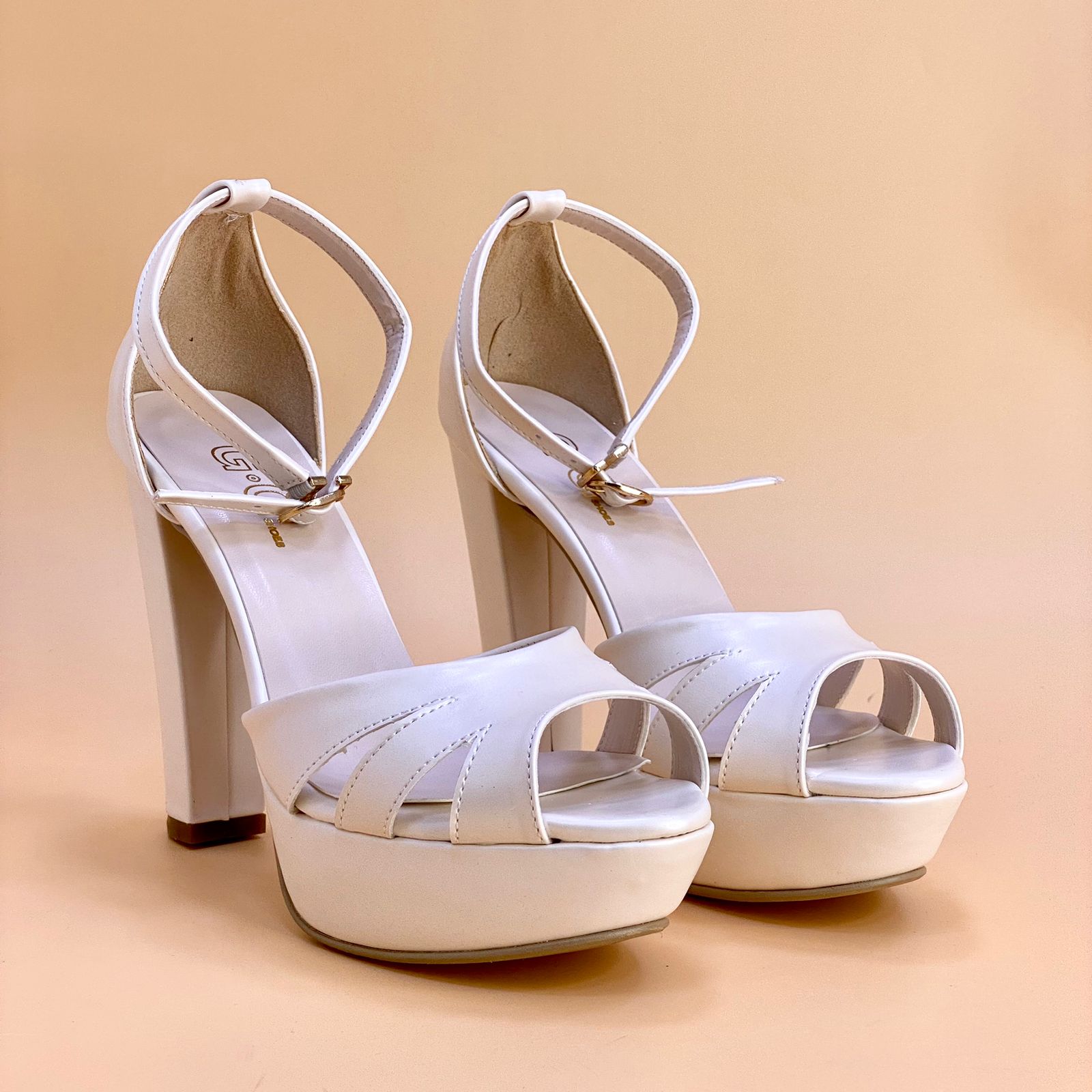 NEW ,  WOMEN SHOES HEELS W400