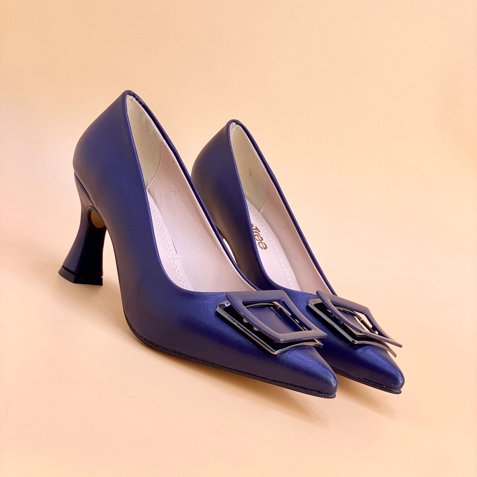 NEW ,  WOMEN SHOES HEELS W444