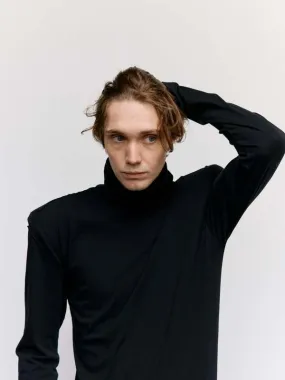 Structured Shoulders Turtleneck - Black