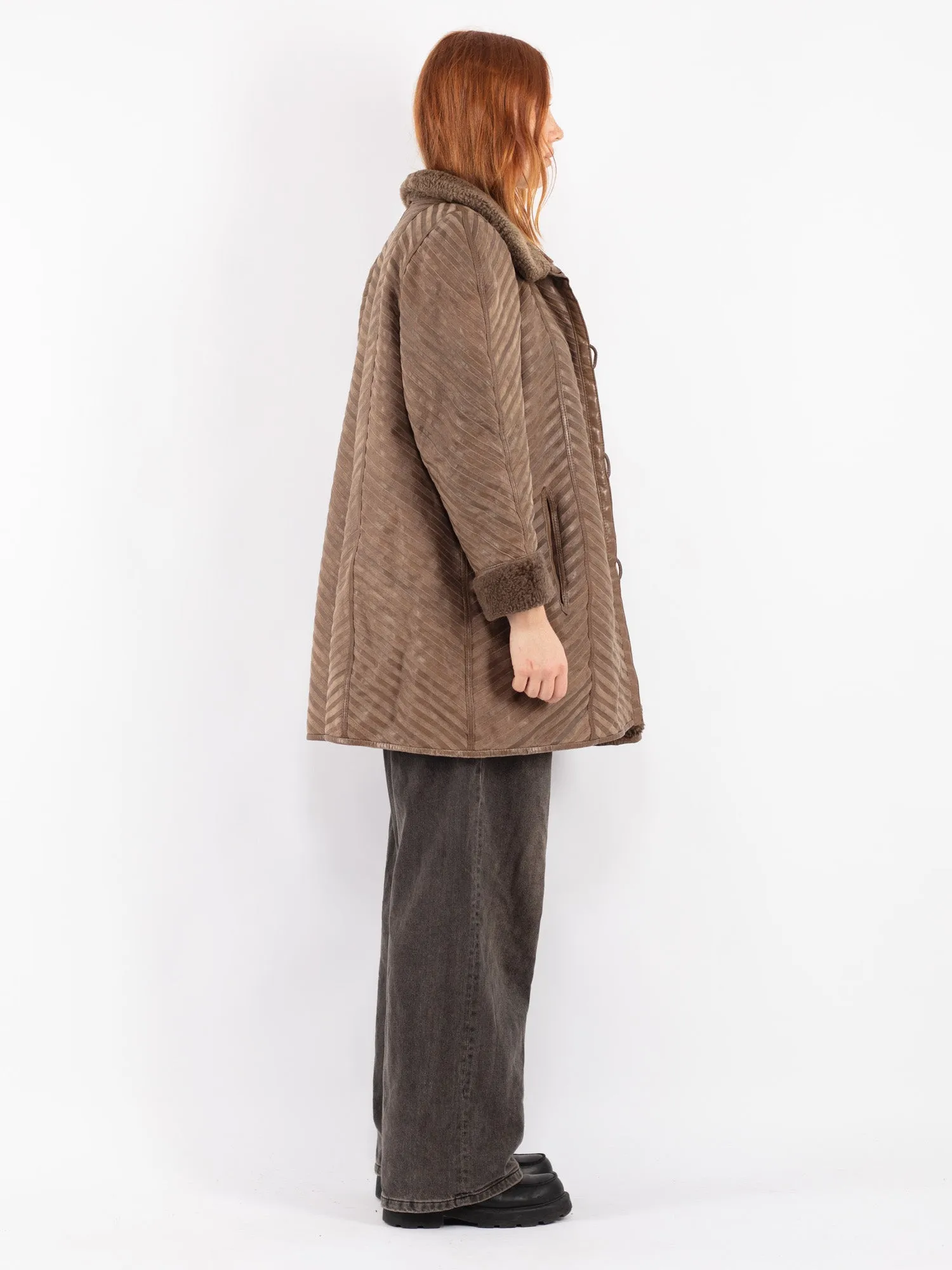 Vintage 80's Women Sheepskin Coat in Beige