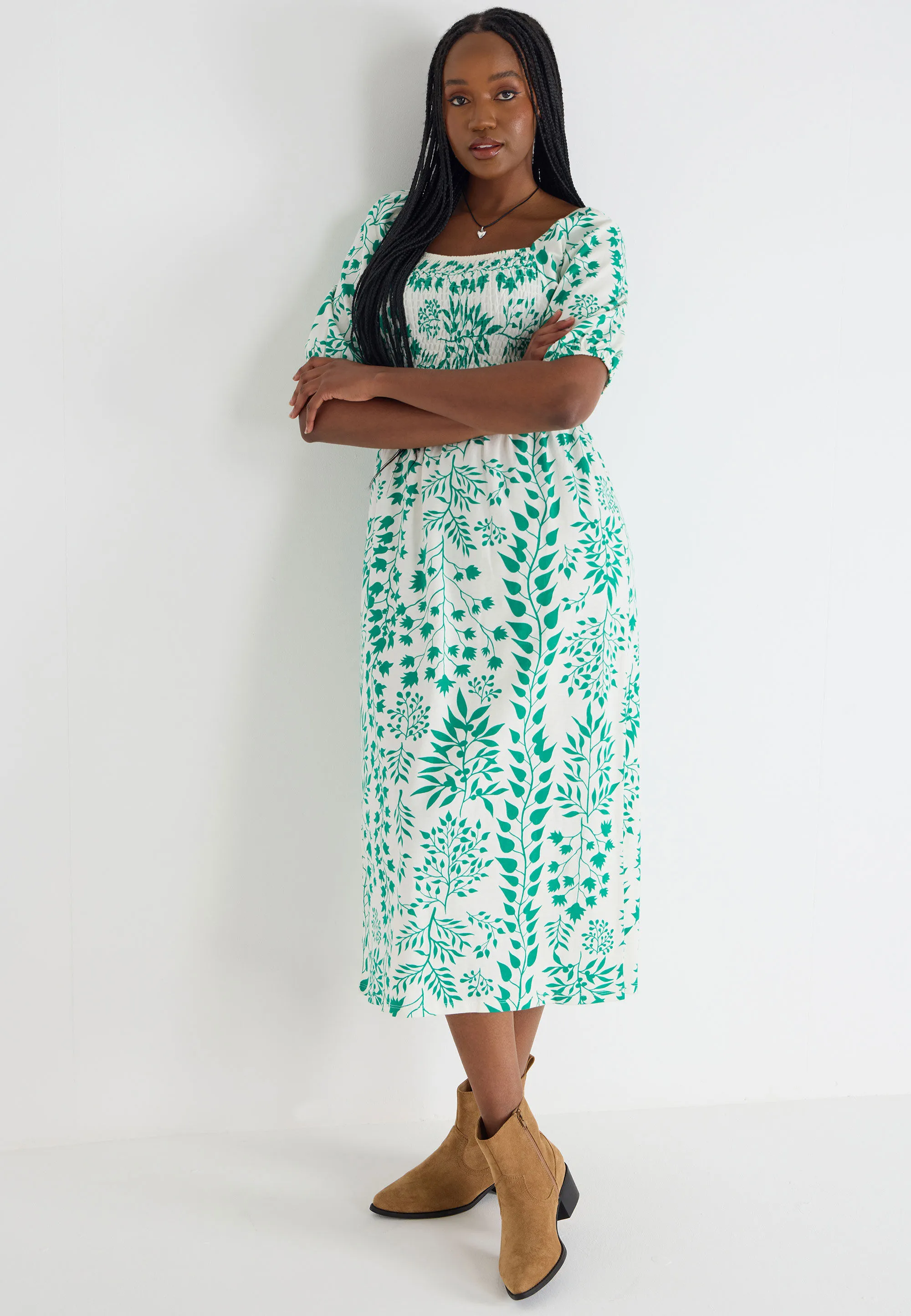 Womens Green and White Leaf Print Dress