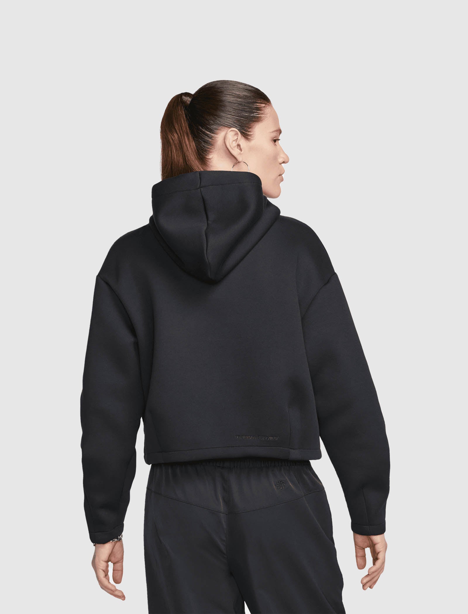 WOMEN'S SPORTSWEAR TECH